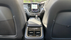 Volvo Xc60 2.0 B4P Plus Dark 5dr Geartronic Petrol Estate